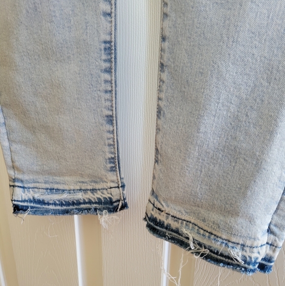 Levi's 32W 32L slim fit pre faded/ripped/distressed jeans - Picture 5 of 13